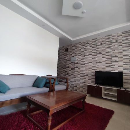 Red Rose City Apartment ワディ・ムーサ エクステリア 写真